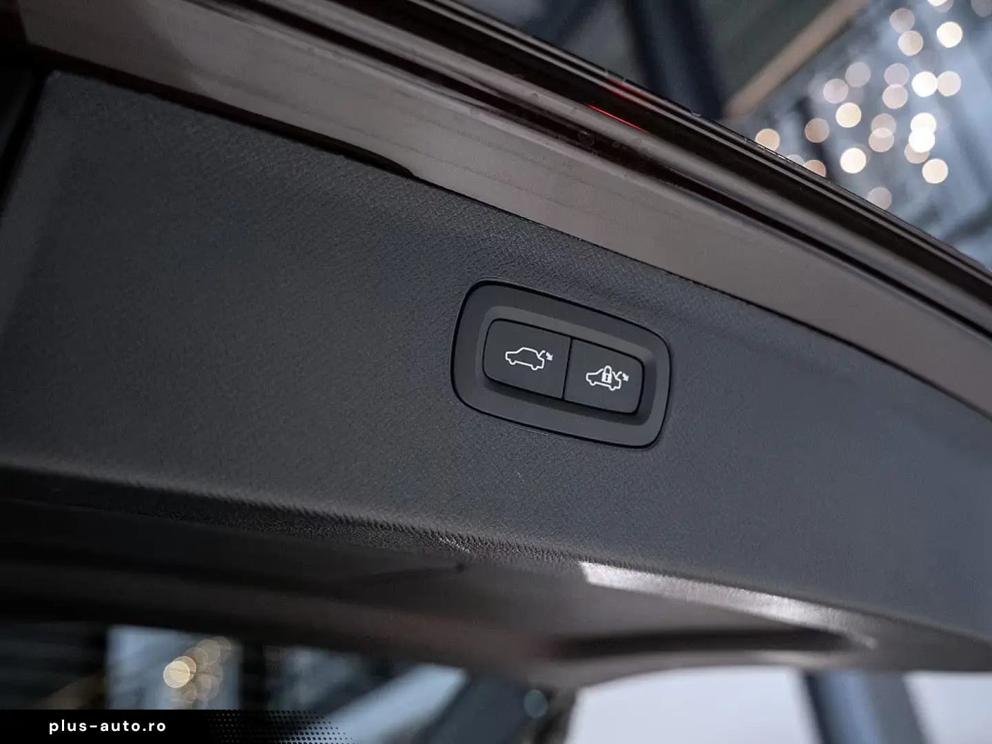 Volvo XC90 T8 AWD Plus Dark