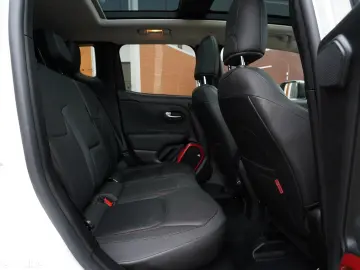 Jeep Renegade 2.0 M-Jet 4x4 AT Trailhawk