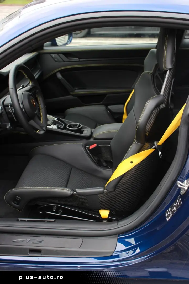 PORSCHE 992 GT3 Touring PCCB Lift BOSE