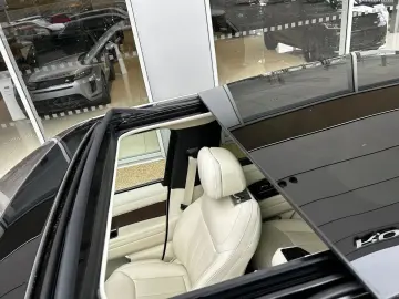 LAND ROVER Range Rover P440e Autobiography Hybrid