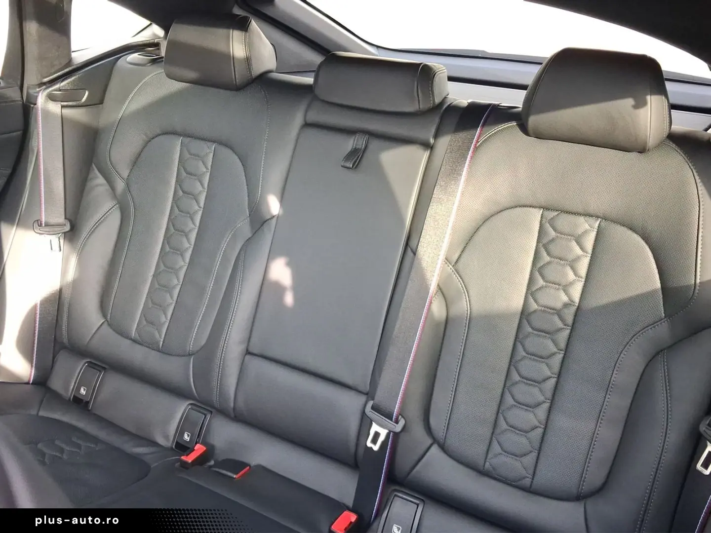 BMW X6 M Competition AHK Pano DrivAs ParkAsPro