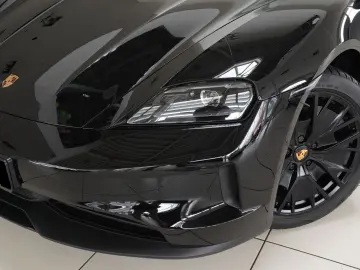 PORSCHE Taycan Sport FACELIFT Pano 20  360 BOSE ACC