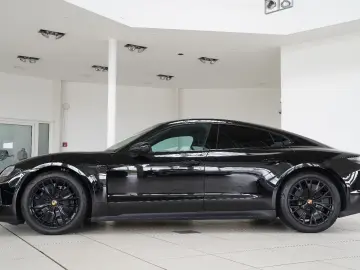 PORSCHE Taycan Sport FACELIFT Pano 20  360 BOSE ACC