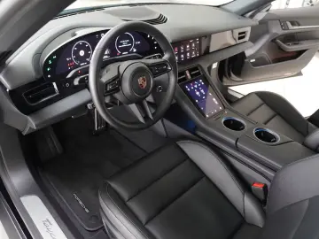 PORSCHE Taycan Sport FACELIFT Pano 20  360 BOSE ACC