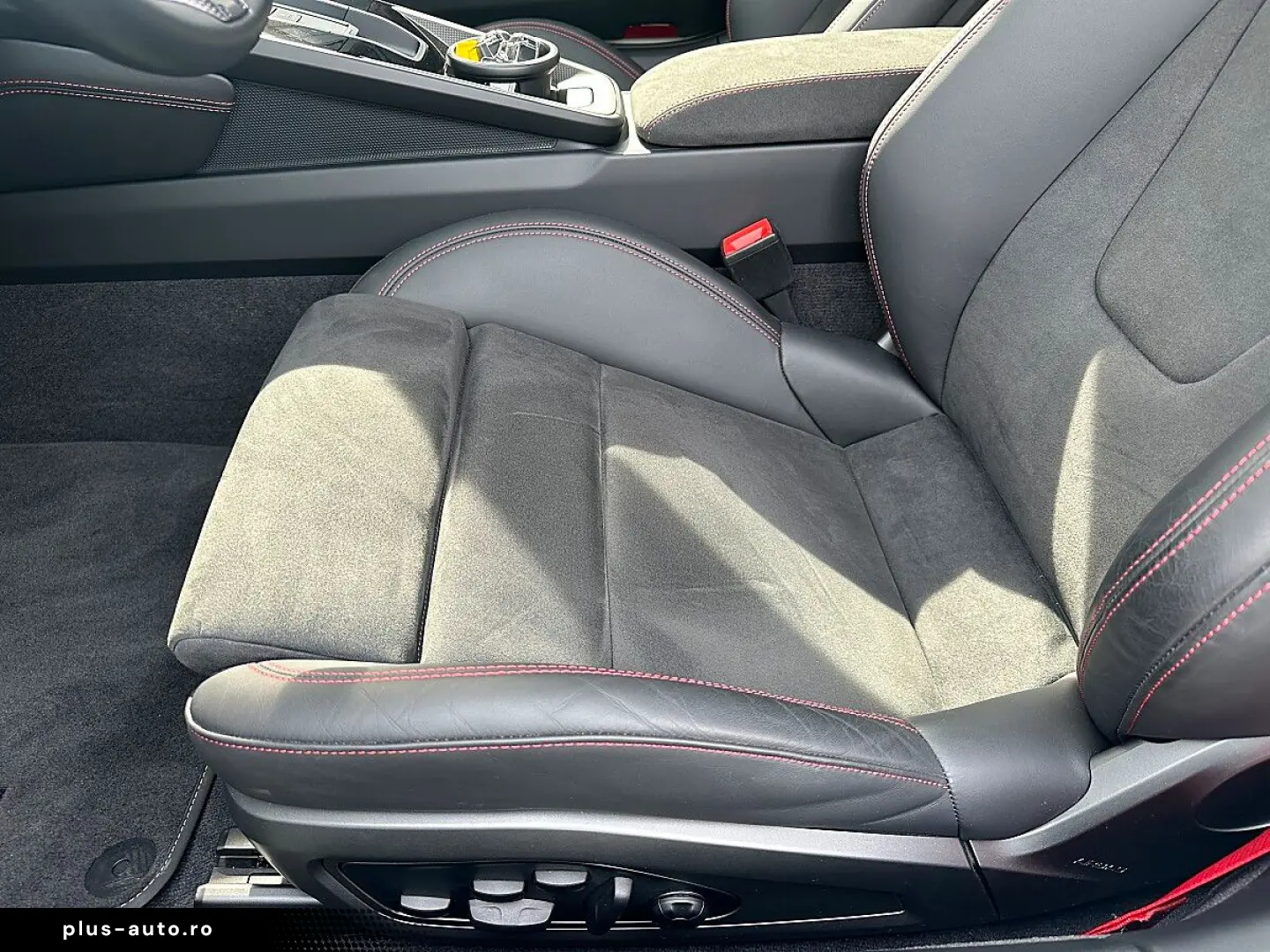 PORSCHE 911 992 Dakar   Rally 1978