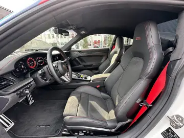 PORSCHE 911 992 Dakar   Rally 1978