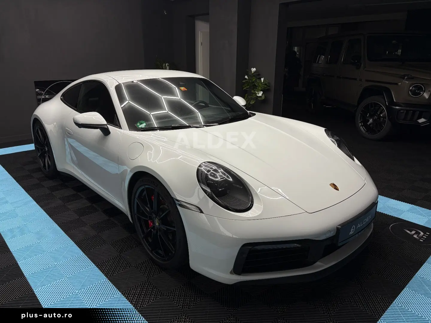 PORSCHE 992 Carrera S 18 WEGE SPORTABGAS MATRX APPRROVED