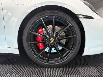 PORSCHE 992 Carrera S 18 WEGE SPORTABGAS MATRX APPRROVED