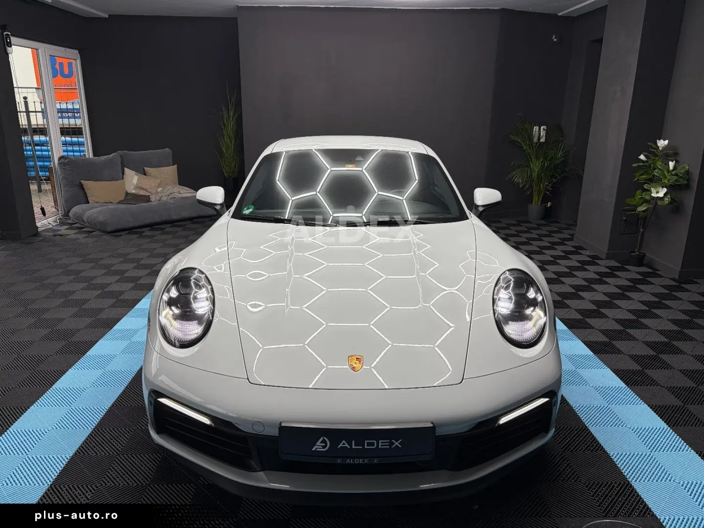 PORSCHE 992 Carrera S 18 WEGE SPORTABGAS MATRX APPRROVED