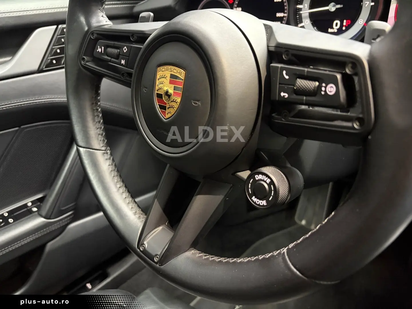 PORSCHE 992 Carrera S 18 WEGE SPORTABGAS MATRX APPRROVED