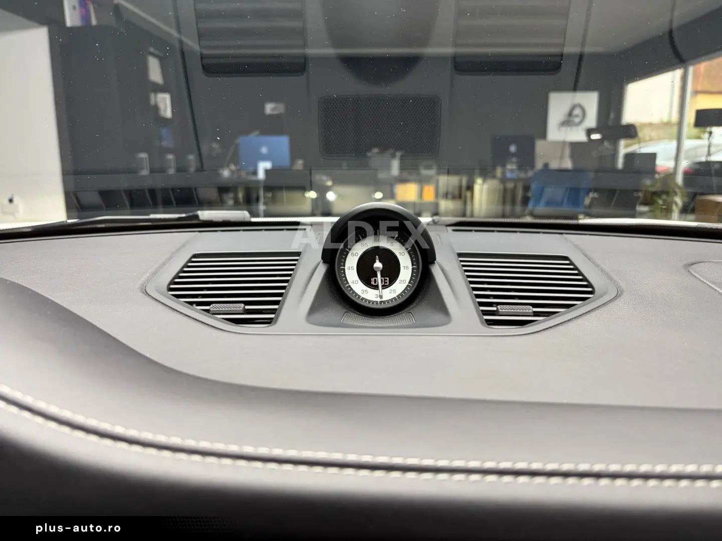 PORSCHE 992 Carrera S 18 WEGE SPORTABGAS MATRX APPRROVED