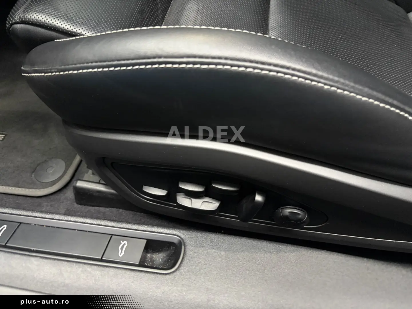 PORSCHE 992 Carrera S 18 WEGE SPORTABGAS MATRX APPRROVED