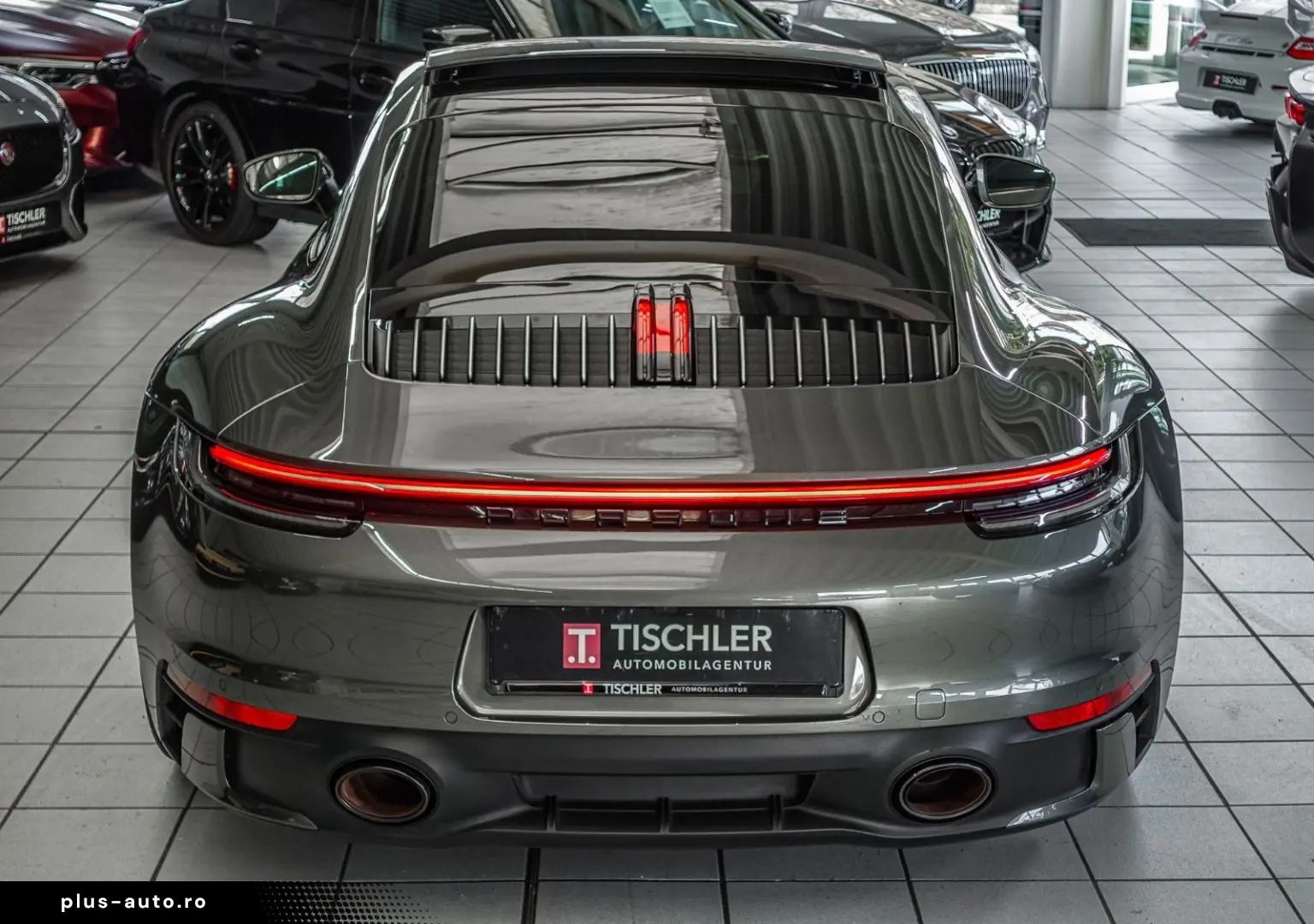 PORSCHE 992 Carrera 4S LIFT PANO Sitzlüft SportCh ACC 21