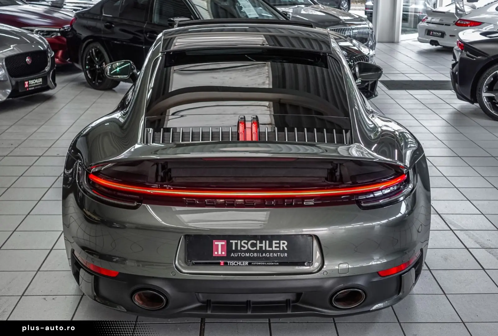 PORSCHE 992 Carrera 4S LIFT PANO Sitzlüft SportCh ACC 21