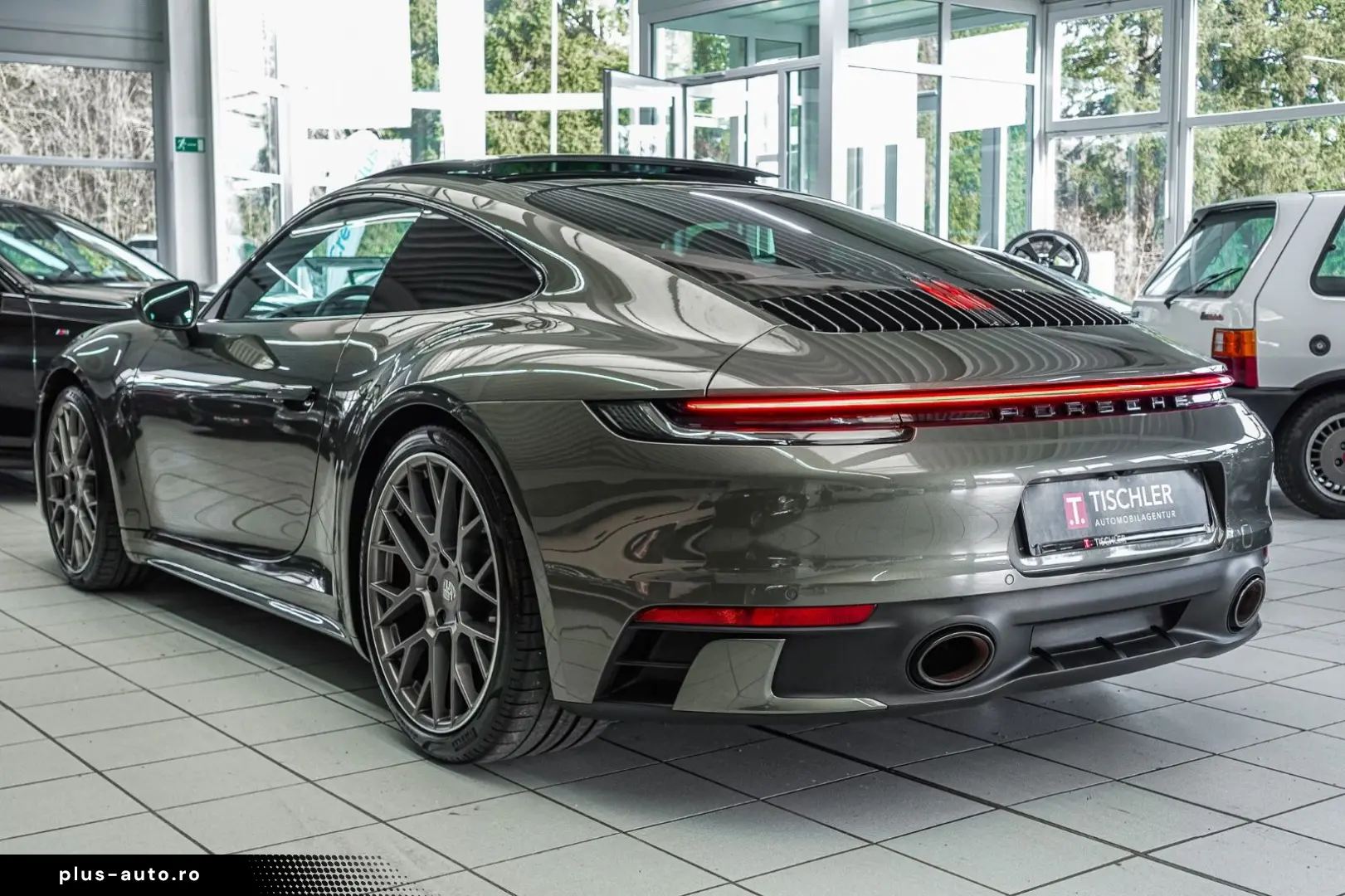 PORSCHE 992 Carrera 4S LIFT PANO Sitzlüft SportCh ACC 21