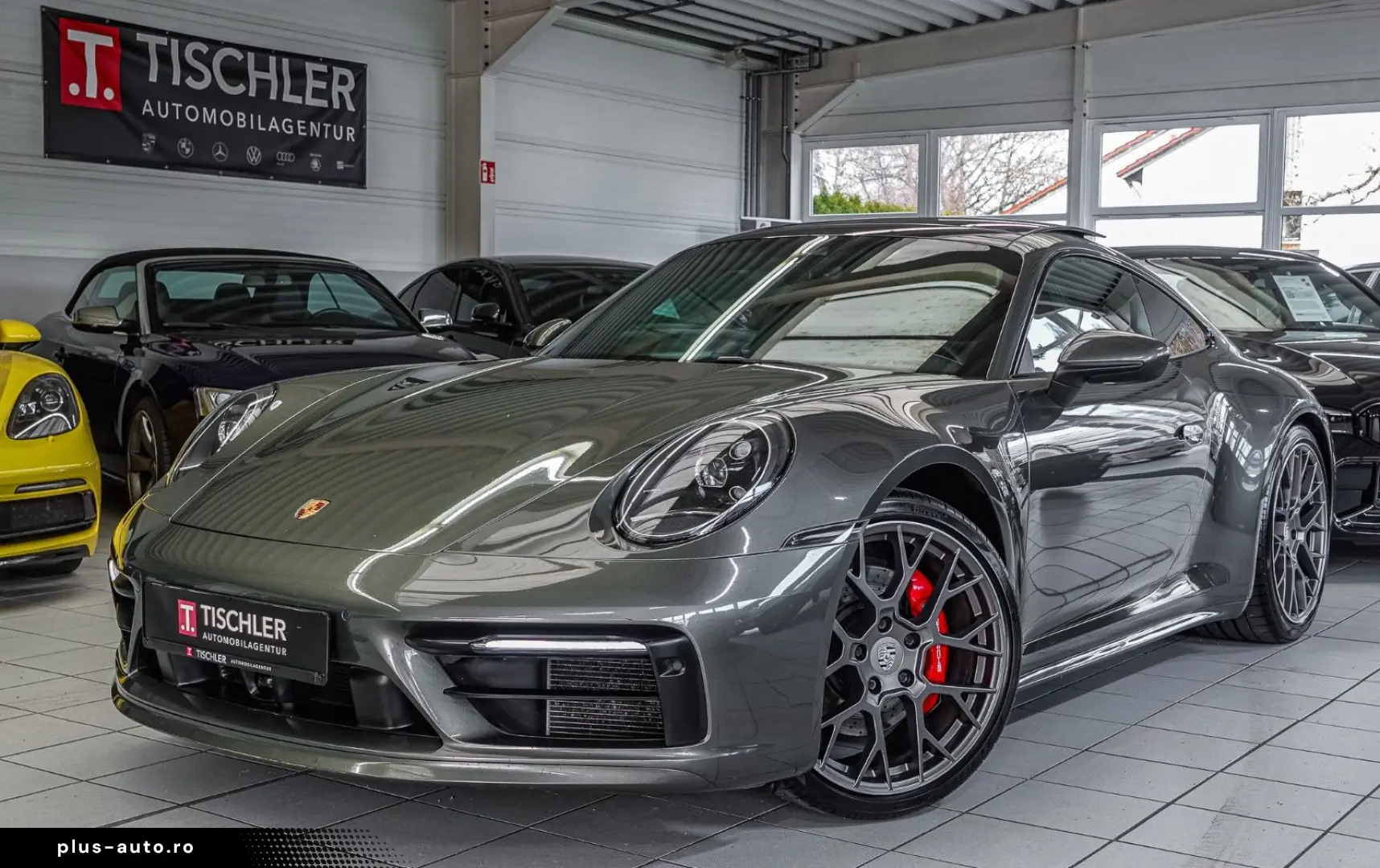 PORSCHE 992 Carrera 4S LIFT PANO Sitzlüft SportCh ACC 21