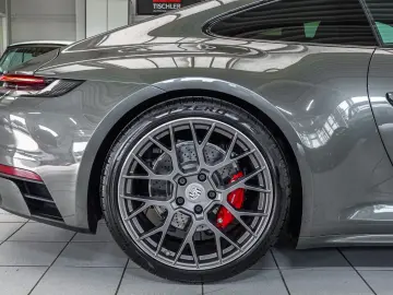 PORSCHE 992 Carrera 4S LIFT PANO Sitzlüft SportCh ACC 21