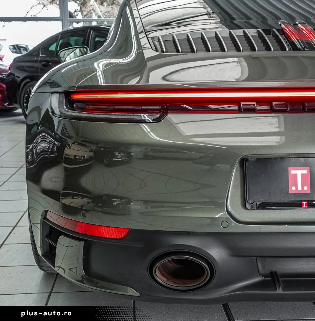 PORSCHE 992 Carrera 4S LIFT PANO Sitzlüft SportCh ACC 21