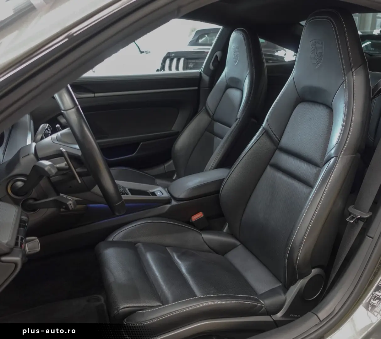 PORSCHE 992 Carrera 4S LIFT PANO Sitzlüft SportCh ACC 21