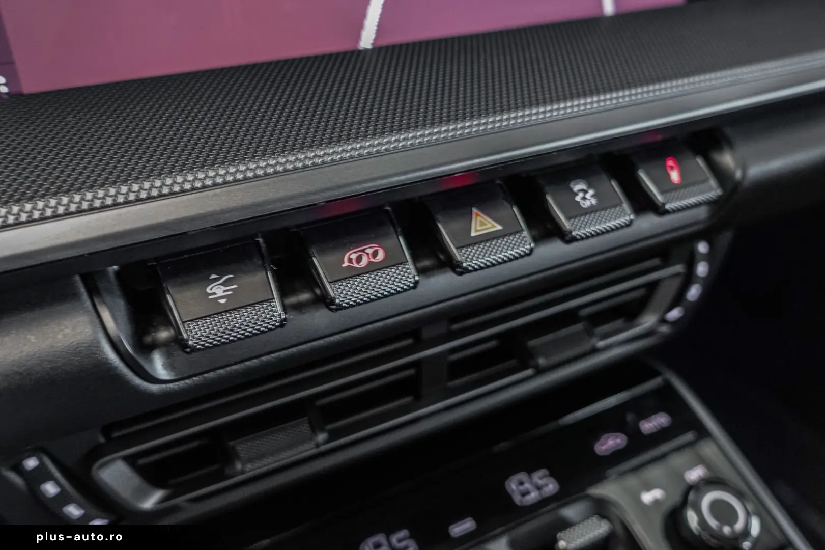 PORSCHE 992 Carrera 4S LIFT PANO Sitzlüft SportCh ACC 21