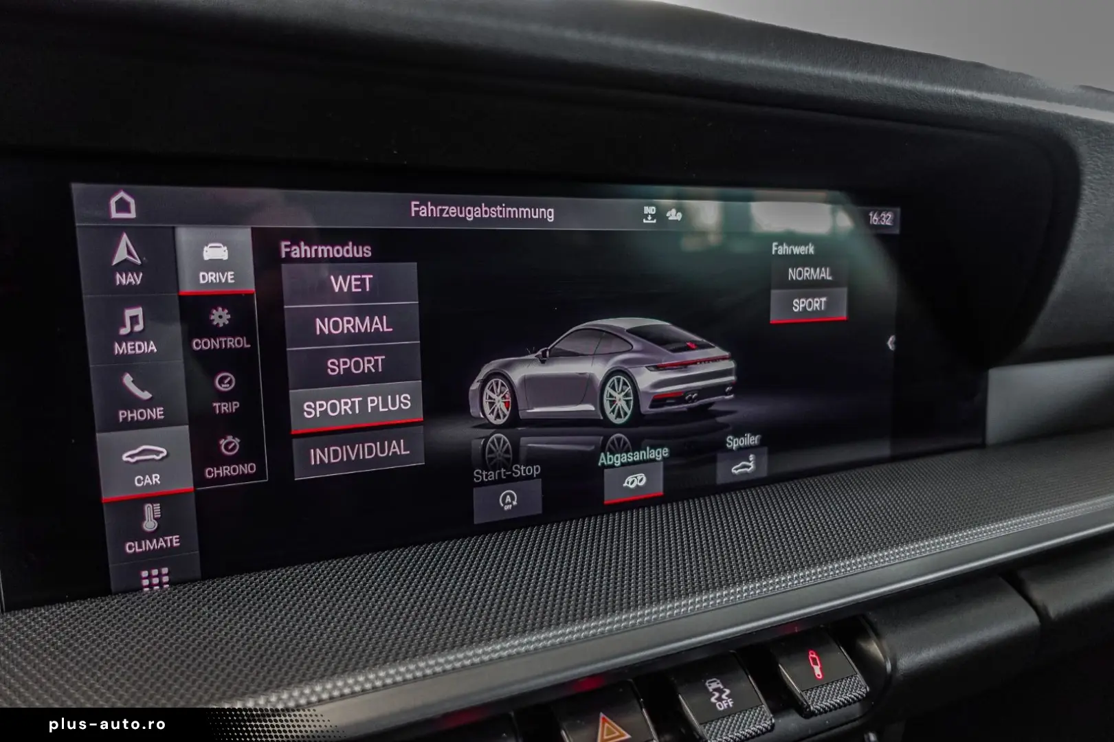 PORSCHE 992 Carrera 4S LIFT PANO Sitzlüft SportCh ACC 21