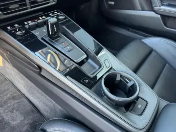 PORSCHE 992 4S Carrera 4S SPORT-CHRONO BOSE SPORT-ABGAS