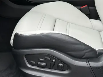 PORSCHE Cayenne Coupe