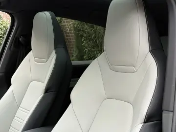 PORSCHE Cayenne Coupe