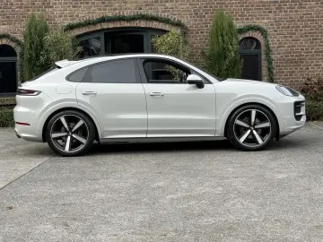 PORSCHE Cayenne Coupe