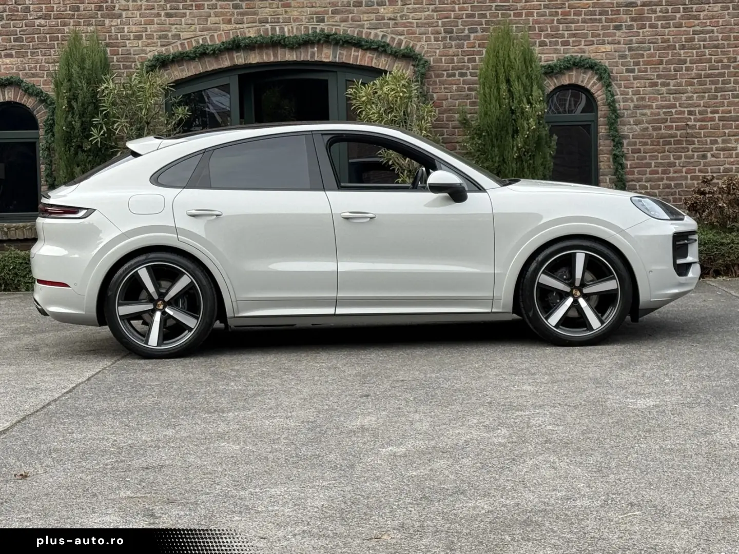 PORSCHE Cayenne Coupe