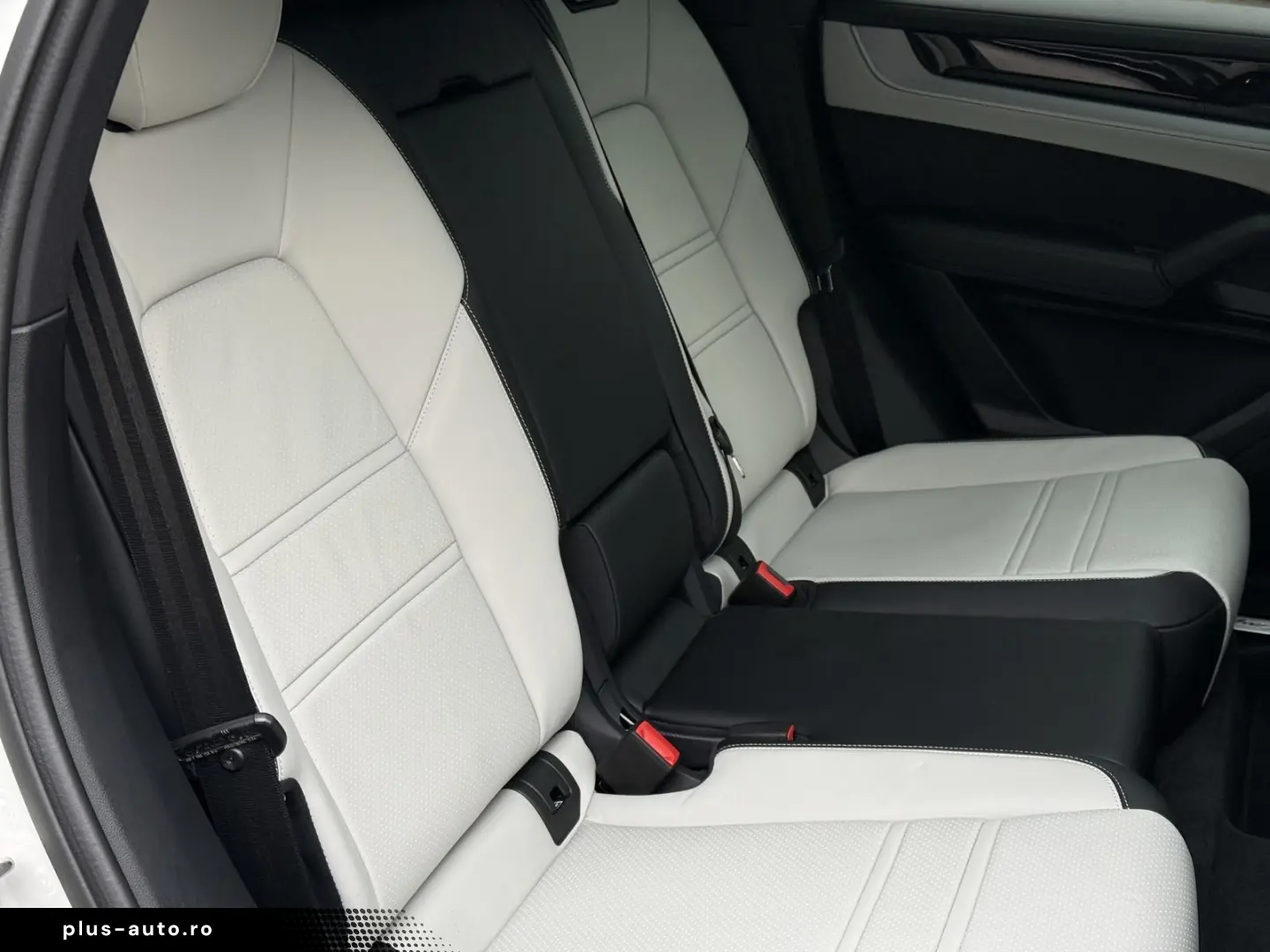 PORSCHE Cayenne Coupe