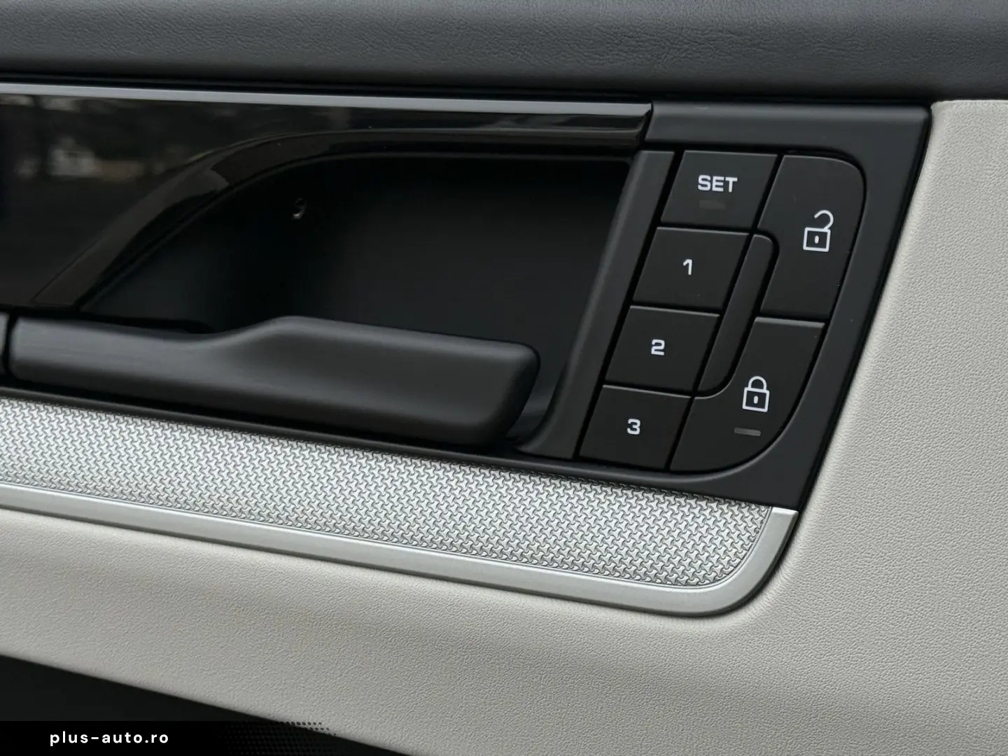 PORSCHE Cayenne Coupe