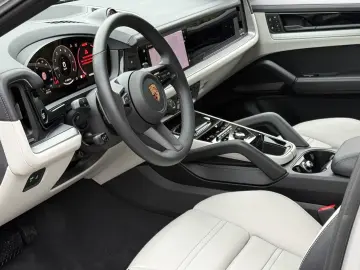 PORSCHE Cayenne Coupe