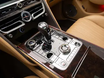 Bentley Flying Spur W12 First Edition