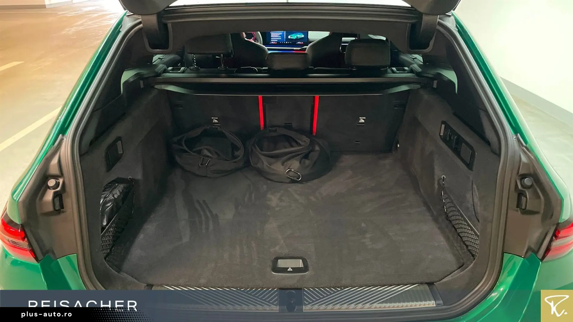 BMW M5 Touring AHK HUD Sitzbelü ACC 360  NP 155T