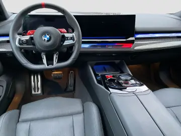 BMW M5 Touring AHK Driv.Assist.Prof LiveCockpitProf