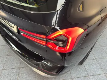 BMW X3 xDrive30e AT Navi Bluetooth PDC MP3 Schn.