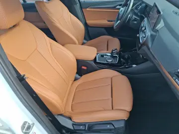 BMW X3 xDrive20d M Sport Navi 360  AHK Adapt.-LED