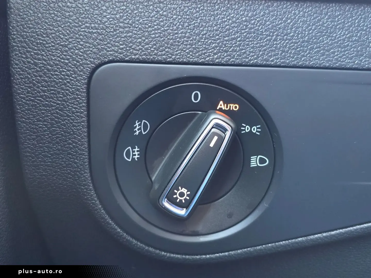 Volkswagen Tiguan Gen-Ii-2016