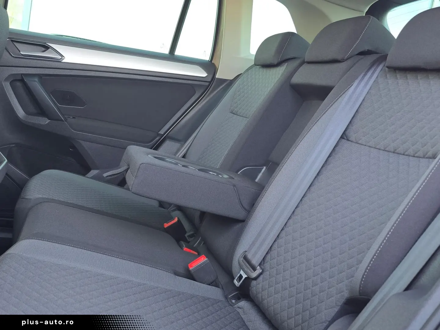 Volkswagen Tiguan Gen-Ii-2016