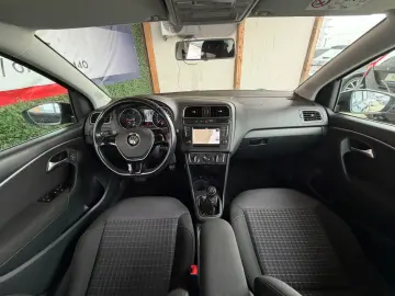 Volkswagen Polo Gen-V-2009-2017