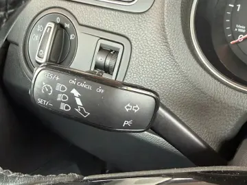 Volkswagen Polo Gen-V-2009-2017