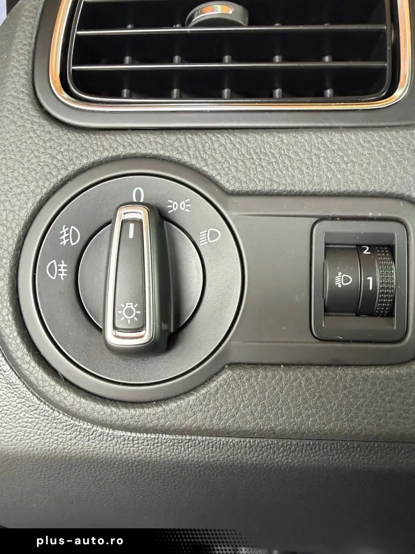 Volkswagen Polo Gen-V-2009-2017