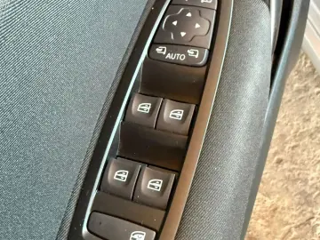 Renault Megane Gen-Iv-2016