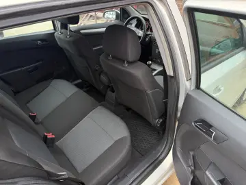 Opel Astra Gen-H-2004-2010