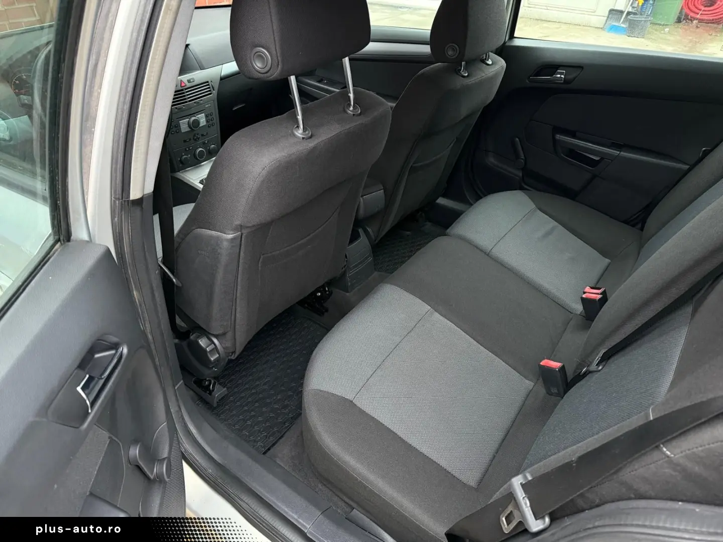 Opel Astra Gen-H-2004-2010