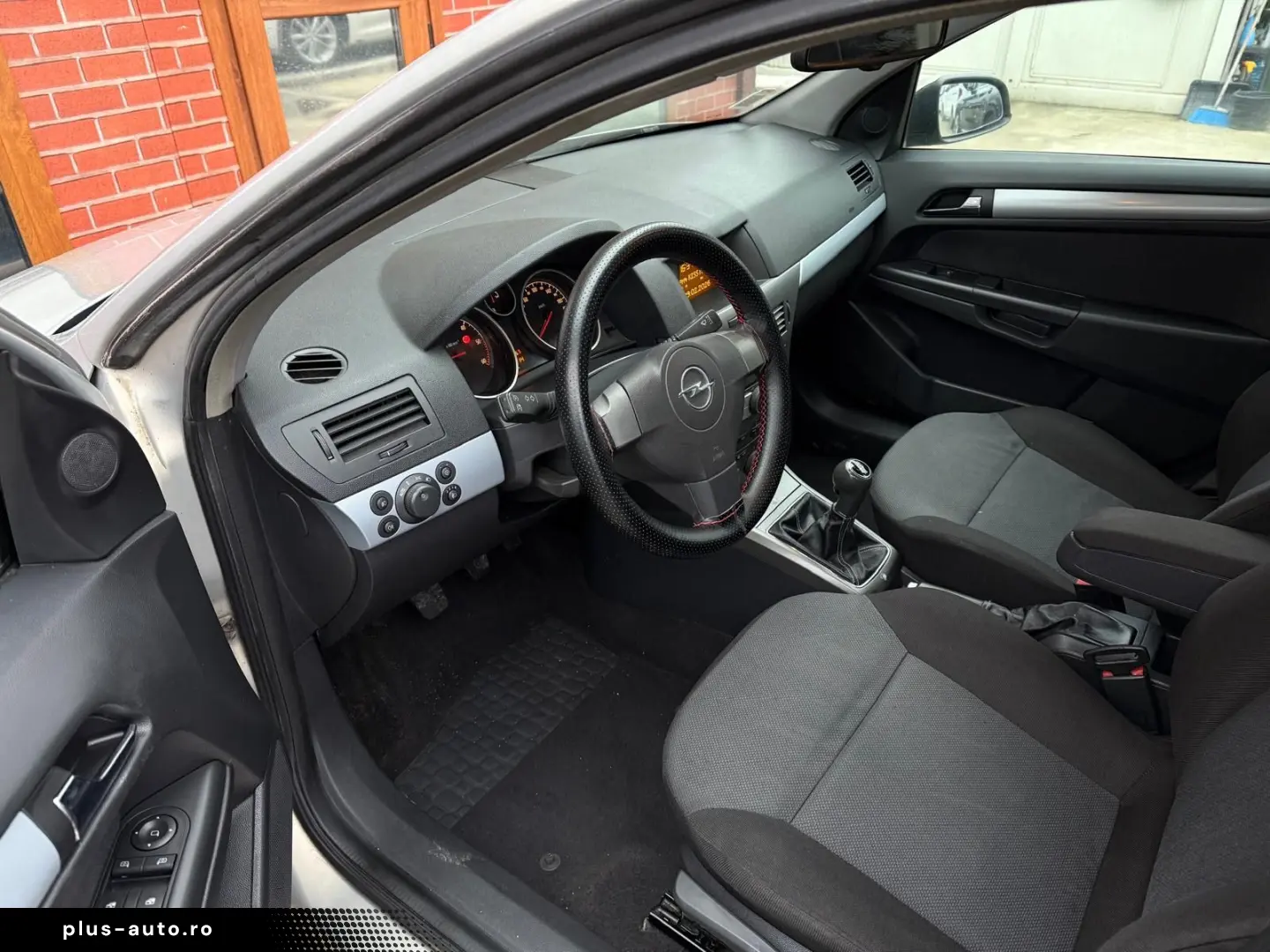 Opel Astra Gen-H-2004-2010