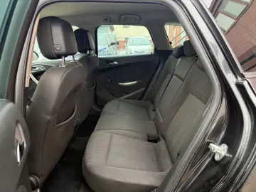 Opel Astra Gen-J-2009-2018