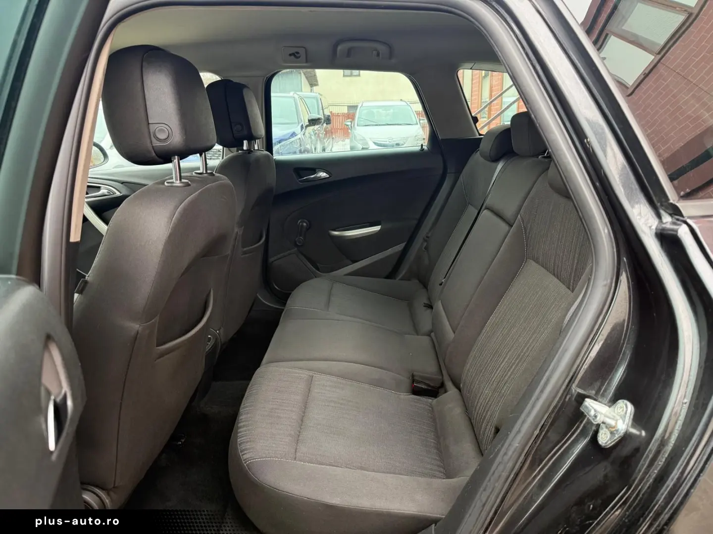 Opel Astra Gen-J-2009-2018