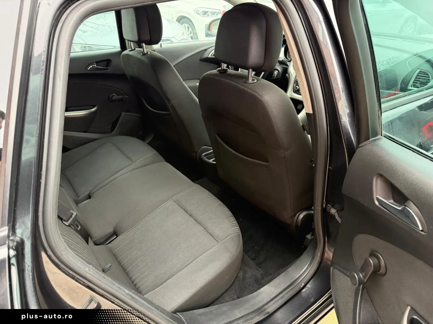 Opel Astra Gen-J-2009-2018